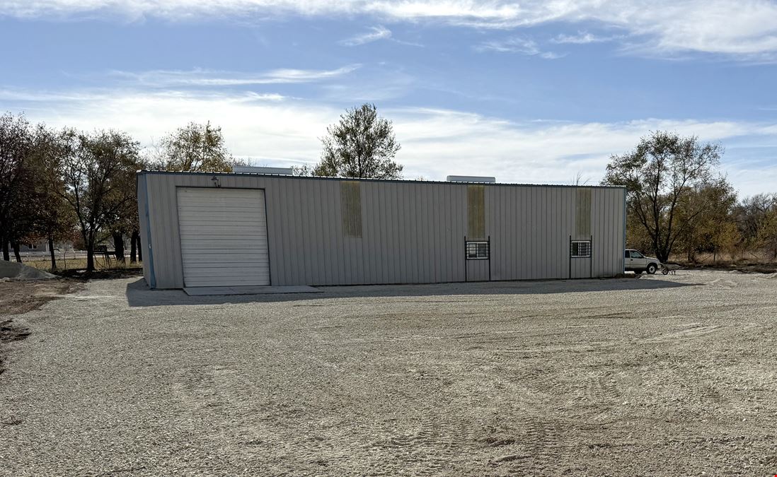 NORTHWEST SHOP SPACE WITH LOT