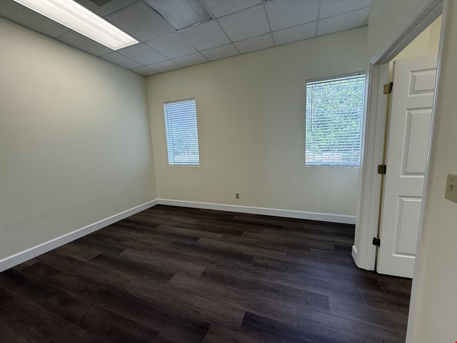 1,715 SF Office Condo For Lease