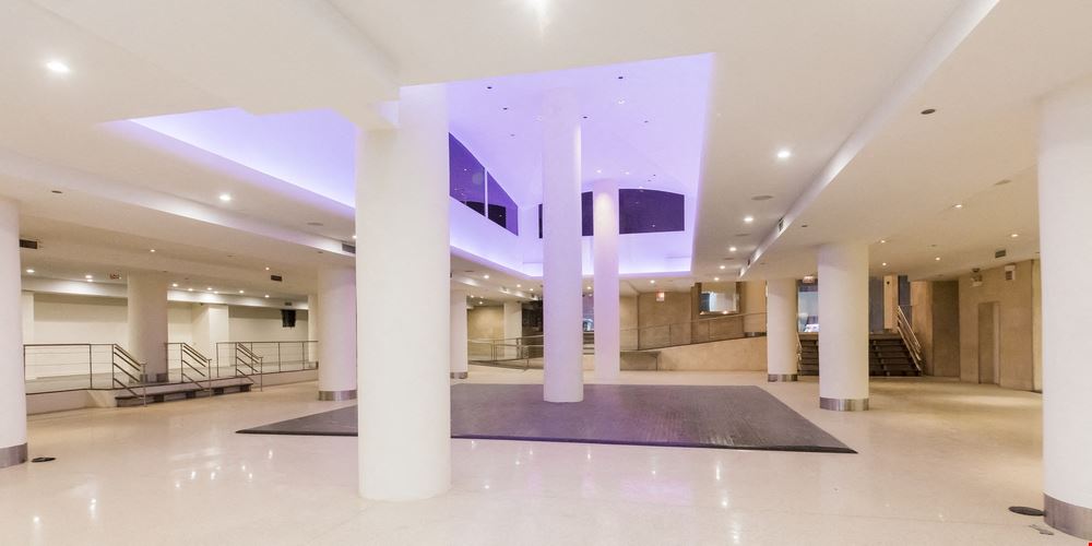 440 W. Randolph, Chicago, IL 60606