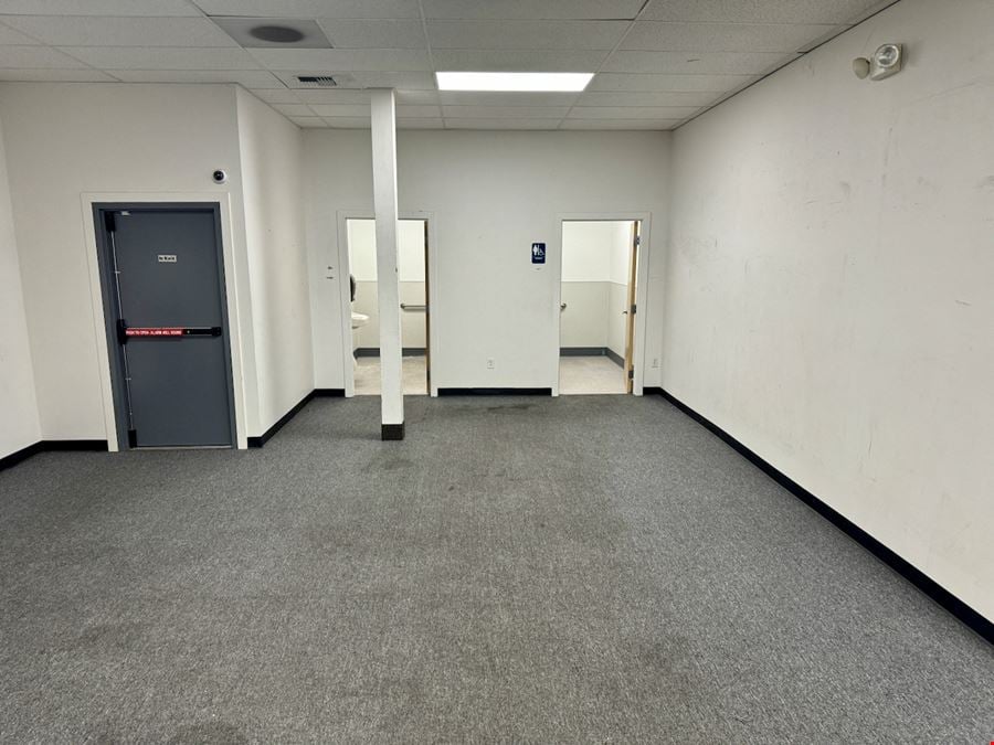 Prime Retail Corridor Location
