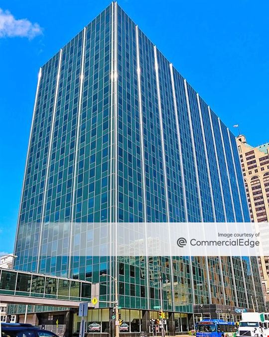 Chase Tower at Water & Wisconsin