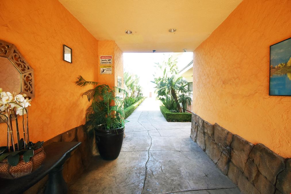 Inglewood Palms