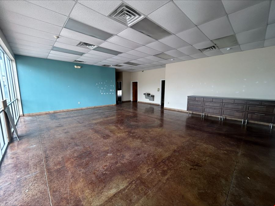 7122 San Pedro Ave