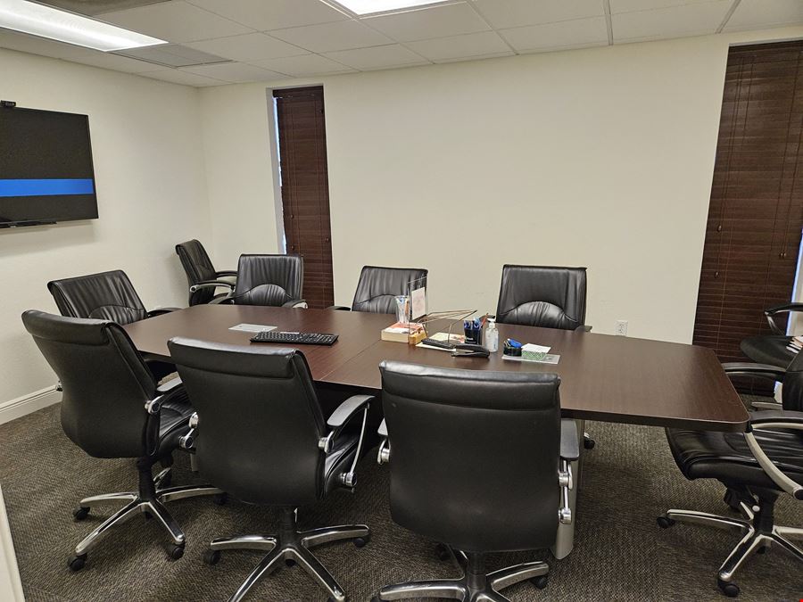 1400 East Oakland Park Boulevard, Ste. 100 & 102