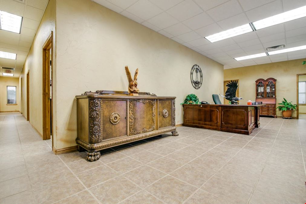 Furnished Executive Office Suites  & 1,200 SF Warehouse Space Available