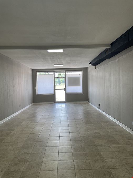 4113 Barrancas Ave | High-Visibility