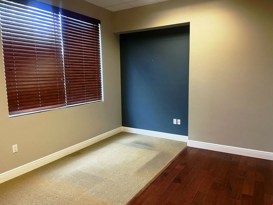 Industrial Flex Unit #16 for Lease