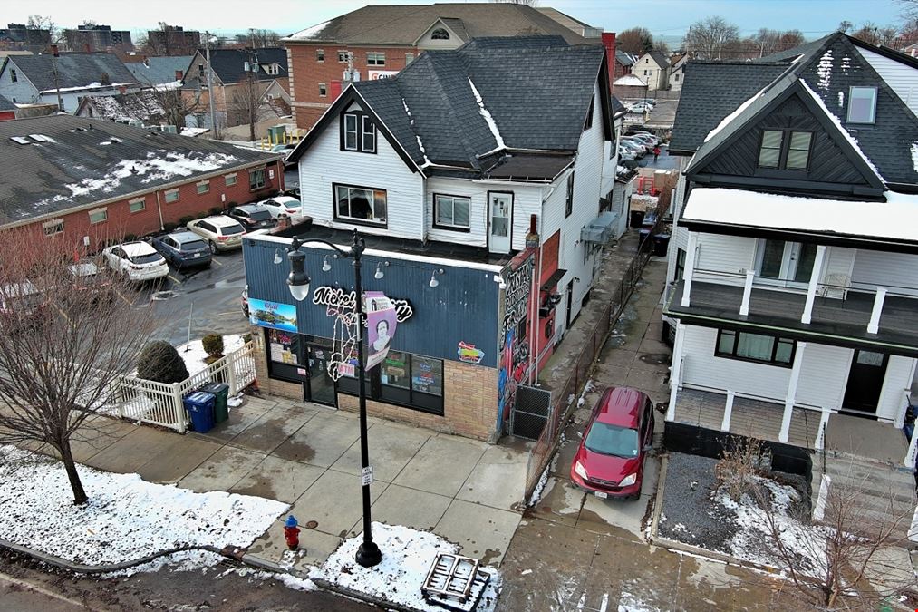 568 Niagara St