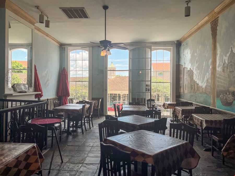 Classic French Quarter Building & Restaurant