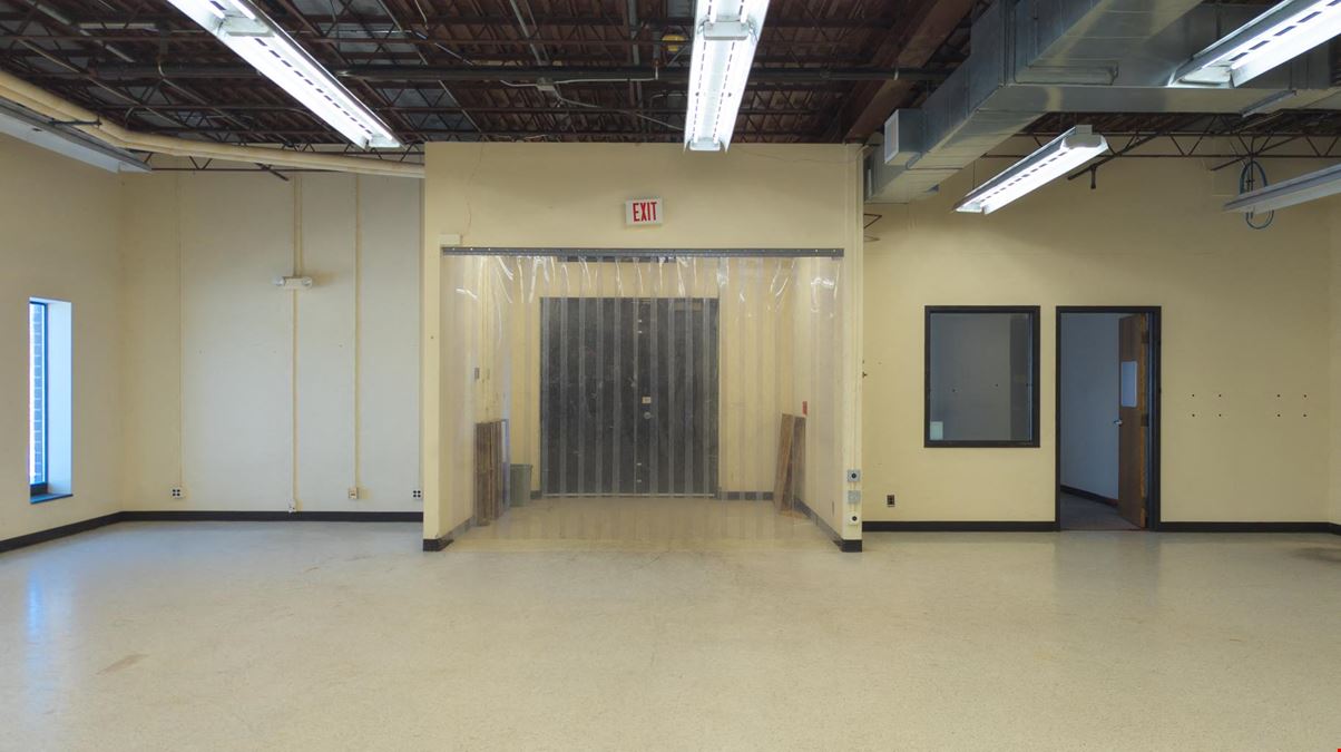 2450 Marion Road SE - Mixed-Use Building For Sale 