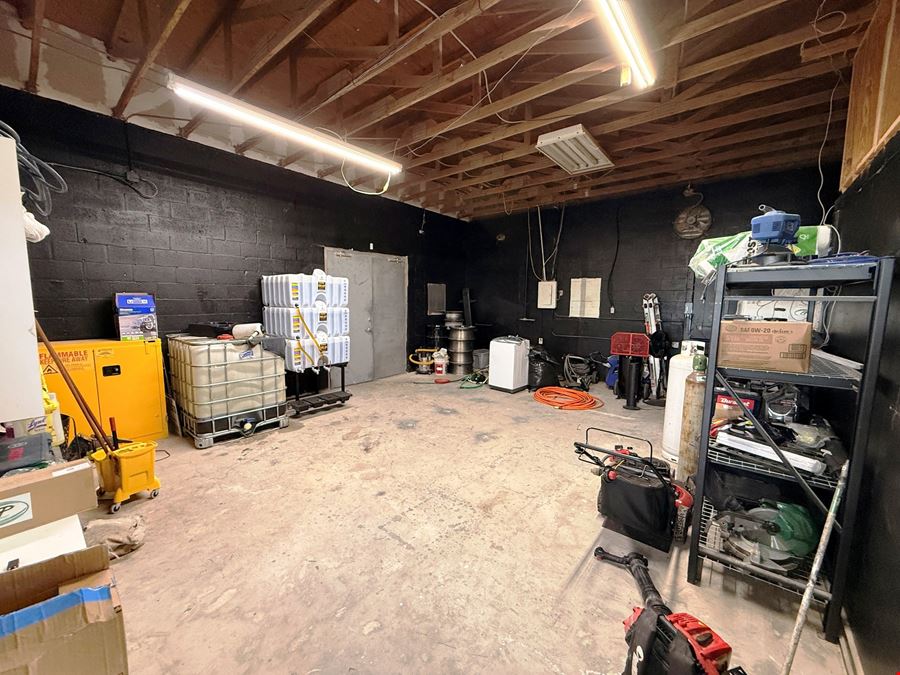 5,760 SF Warehouse Situated on 0.94± AC