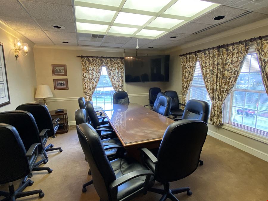 For Sale | Former Headquarters for Standard Bank | Monroeville