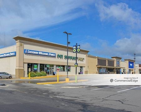 Preview of Retail space for Rent at 630 Fellsway