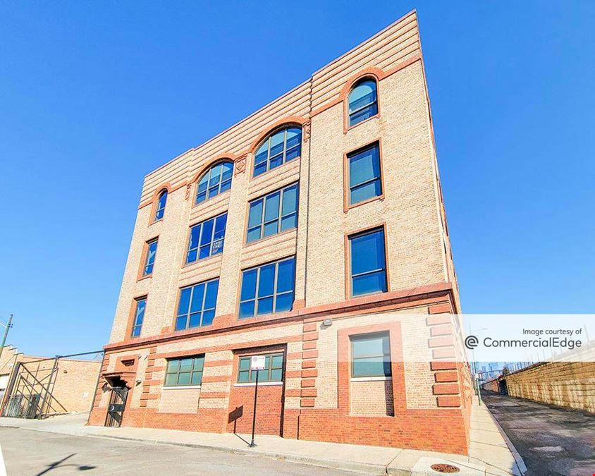 1900 West Kinzie Street