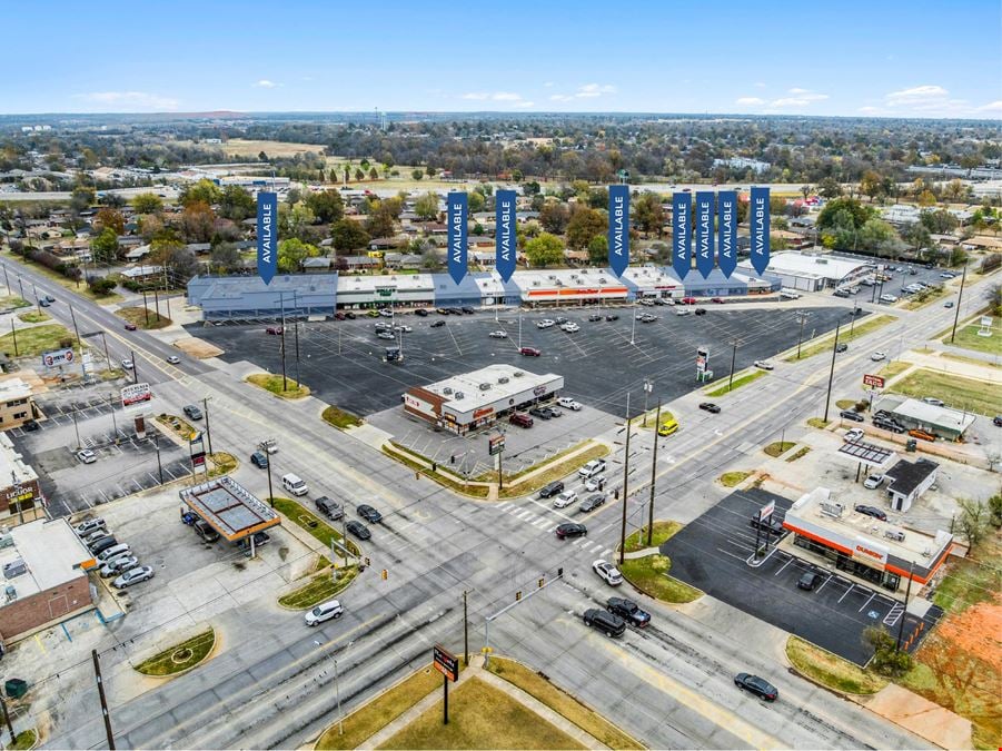 Del Crest Shopping Center