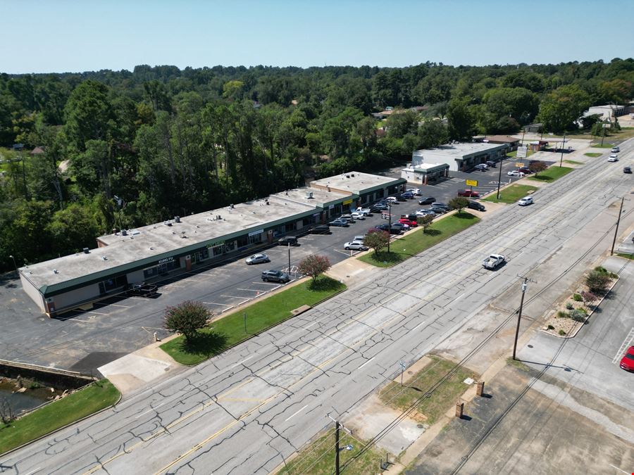 Lone Star Shopping Center