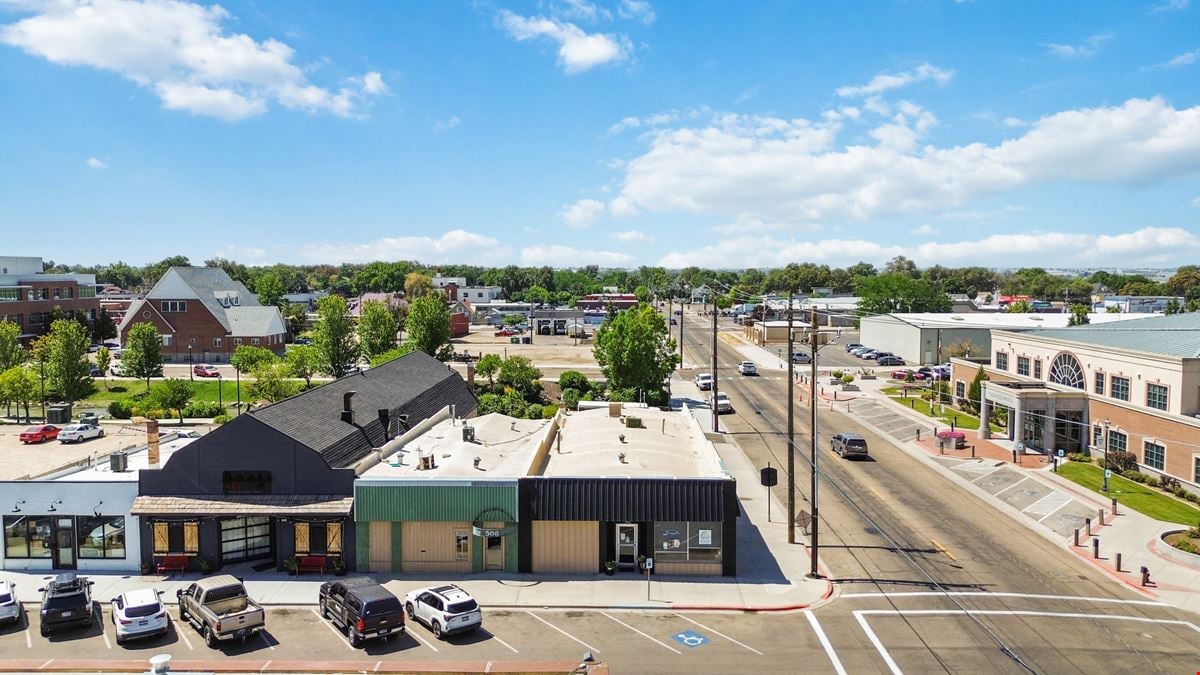 502 Main St