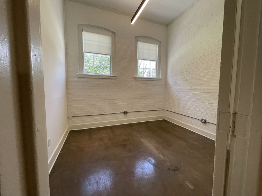 302 Willard St