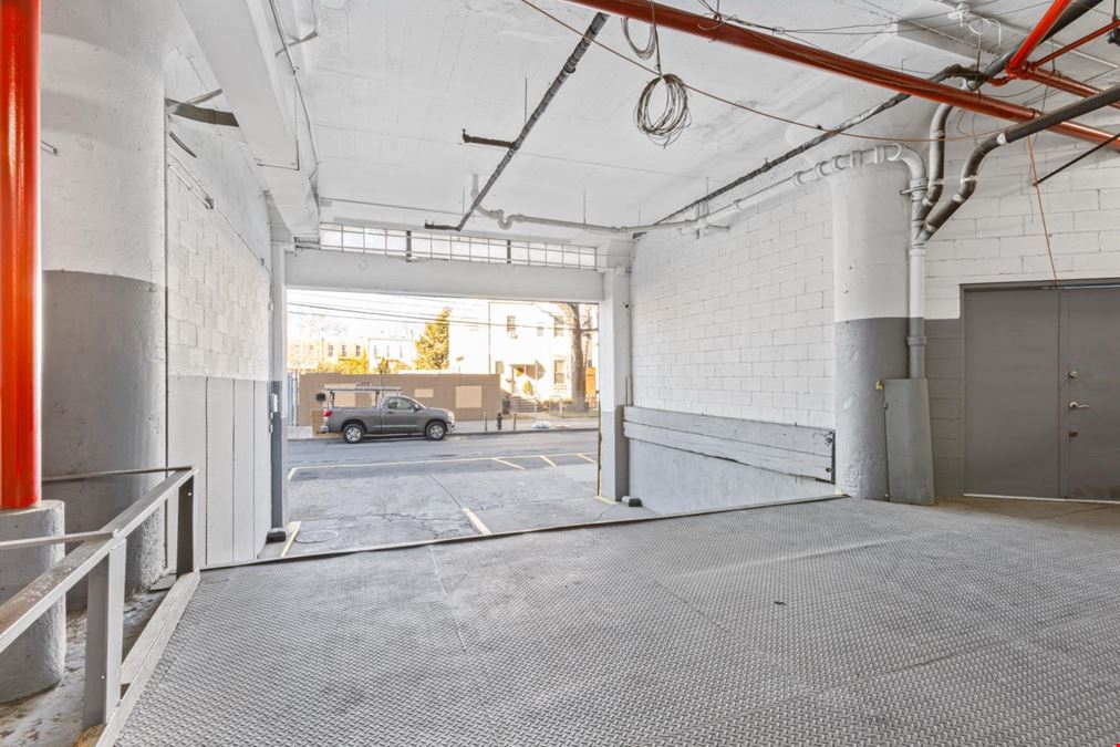 ReadySpaces Queens Ridgewood