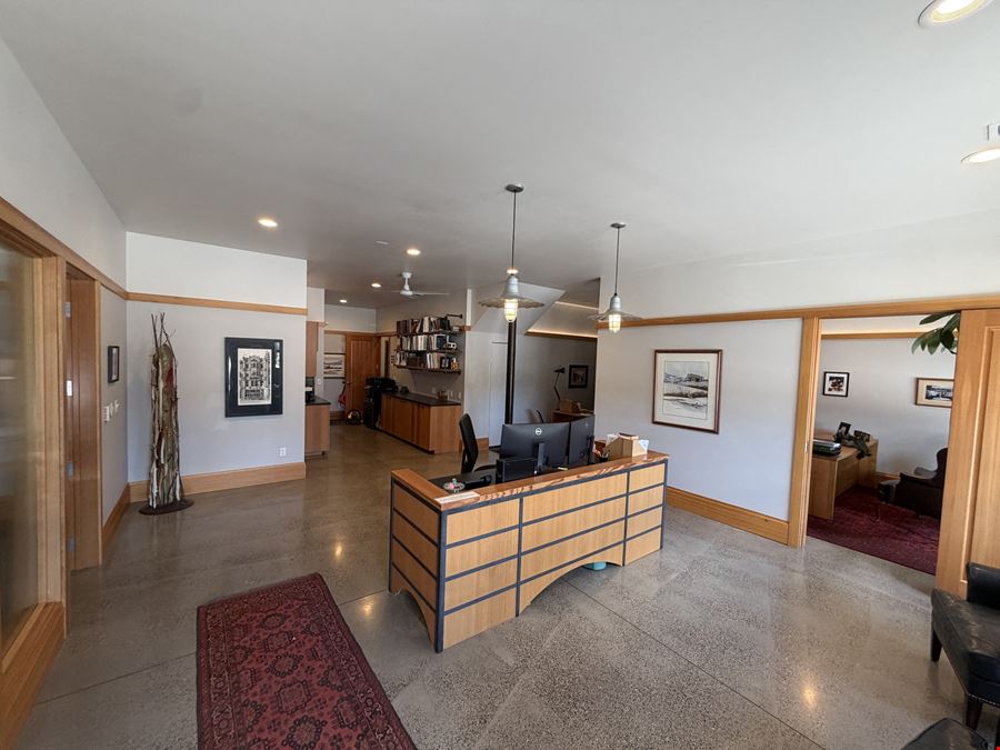 Modern Downtown Office Space