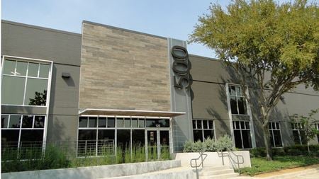 Preview of commercial space at 500 W Bethany Dr