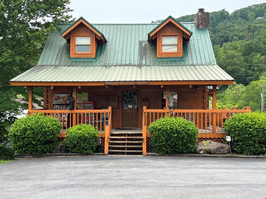 Tourist City Single Tenant Office Building