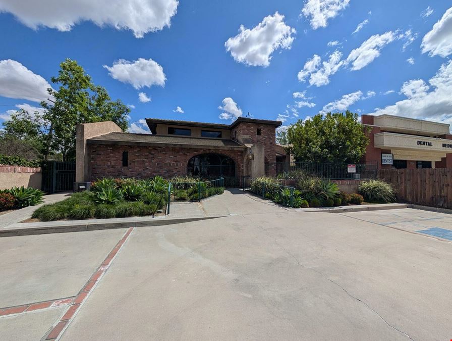 7154 Magnolia Ave