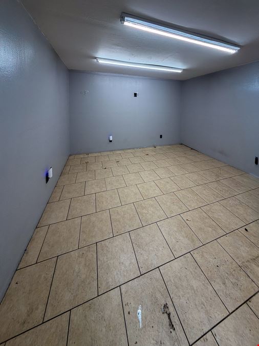 3,600 SF | 141 20th Street | Industrial Space with Mezzanine for Lease