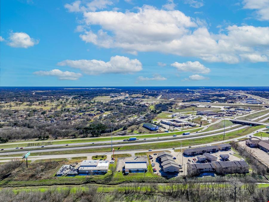 Retail for Lease in Greenville, TX