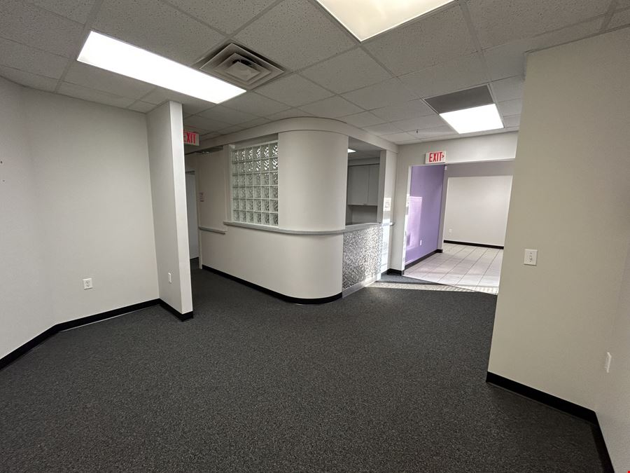 Medical/Office Space For Lease Off James River In Medical Mile