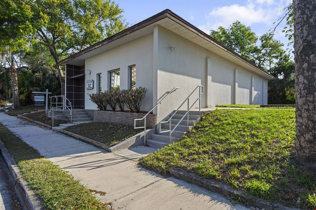 2103 Grant Pl
