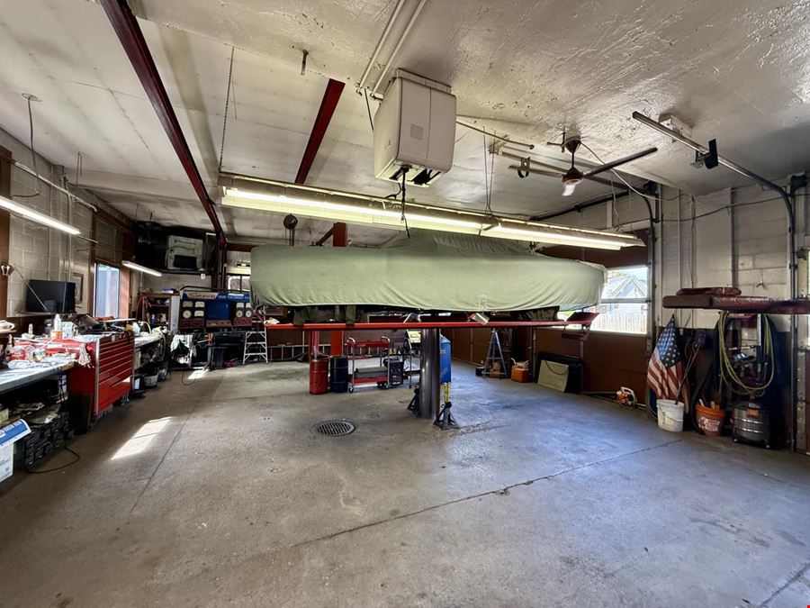Auto Repair Lansing For Lease