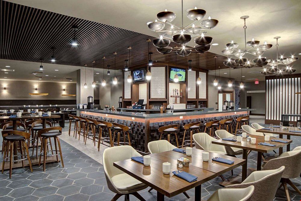 DoubleTree by Hilton Harrisonburg