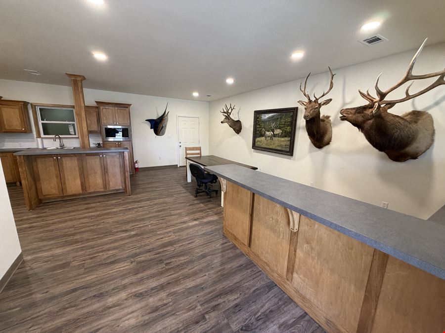 7900 Doyle Springs Rd
