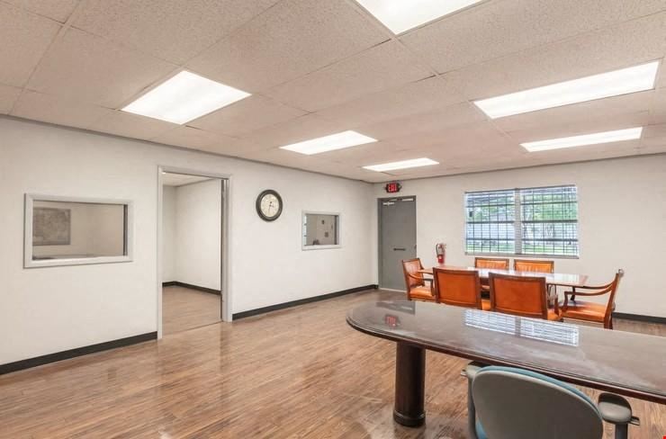 Freestanding Office/Warehouse Building