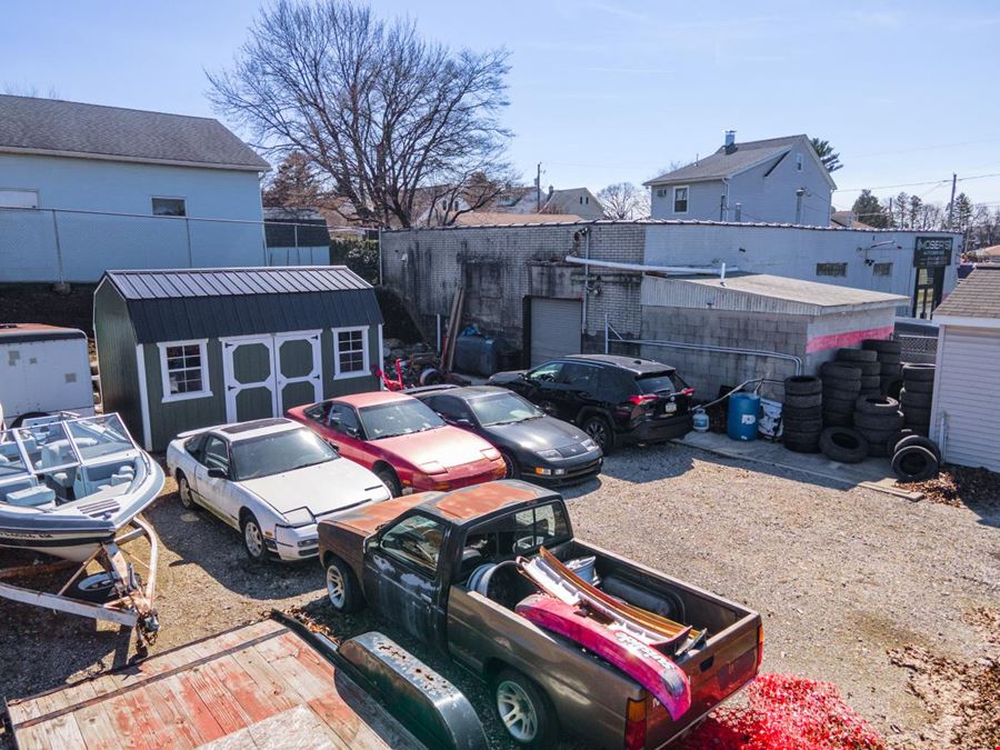 2227 N 3rd Ave