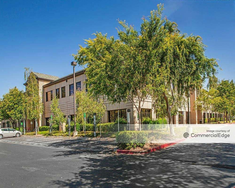 The Quad - Building 7