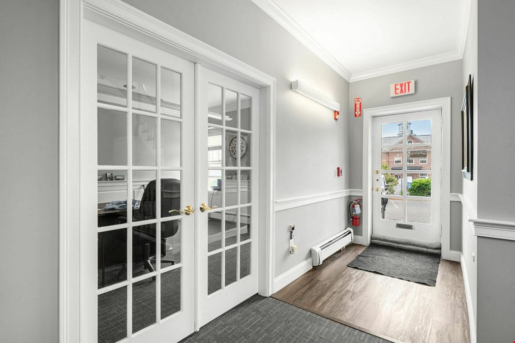 348A & 348B N Main St