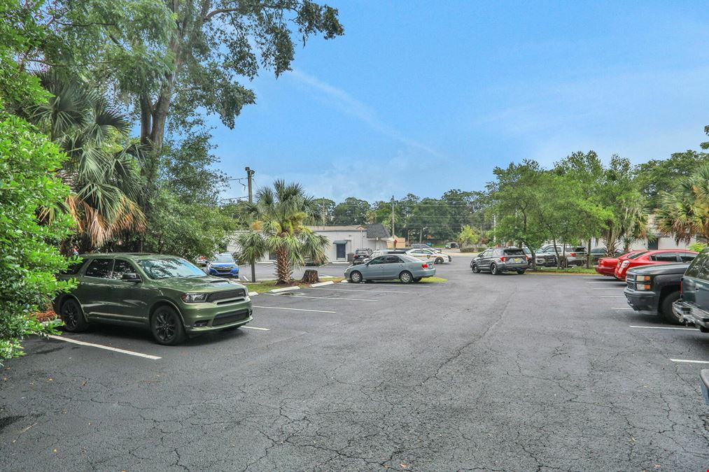 1712 - 1736 University Blvd. South