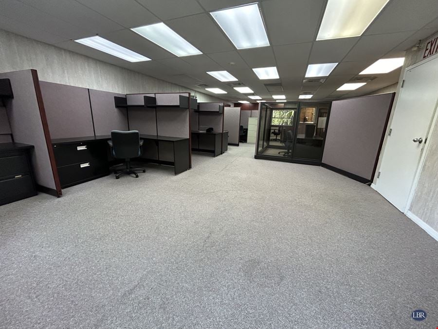 700 South John Rodes Boulevard, Unit A1 & 2