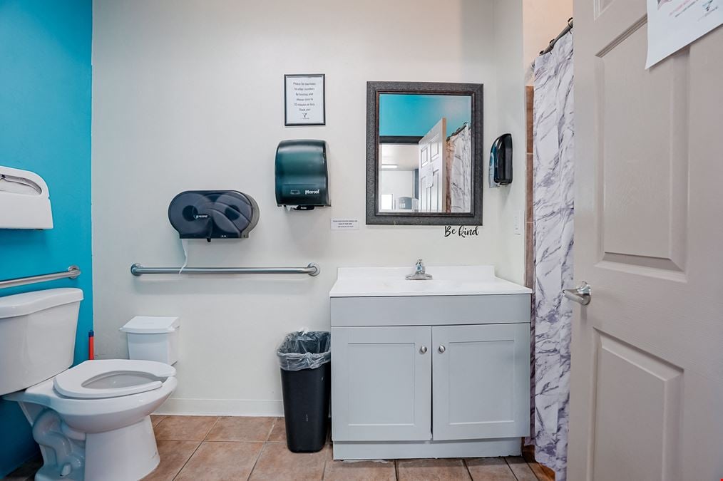 Versatile 4,800 SF Flex Space in Central Prescott