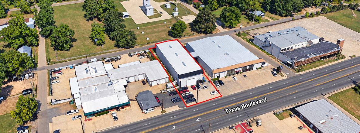 Preview of Industrial space for Rent at 2017 Texas Blvd