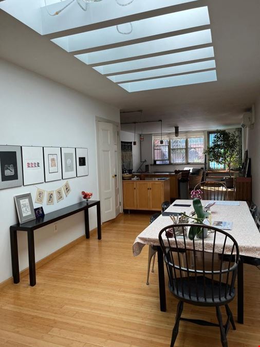 402 W 40th St