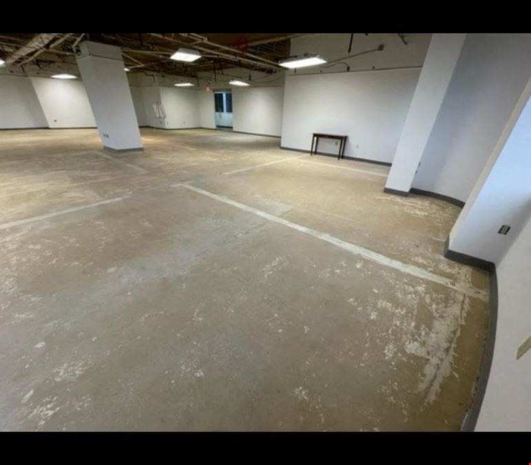 3,354 SF 870-Suite 403 Professional Office Space