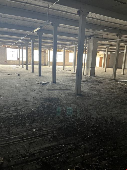 151-155 E Market St & 36-40 W-B Blvd.