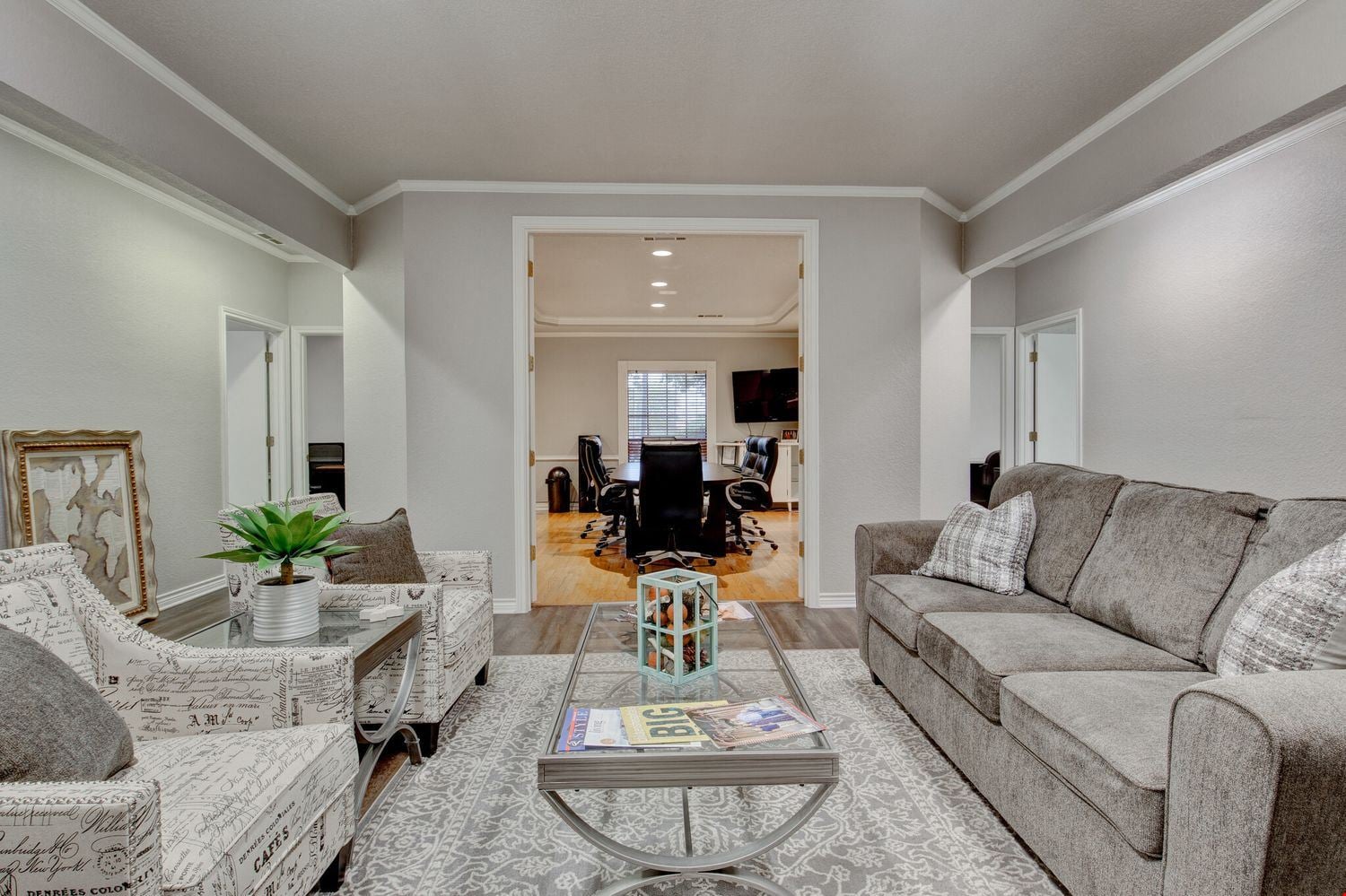 1721-1725 E Southlake Blvd