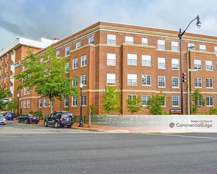 700 Penn