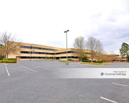 Preview of commercial space at 600 Park Offices Drive