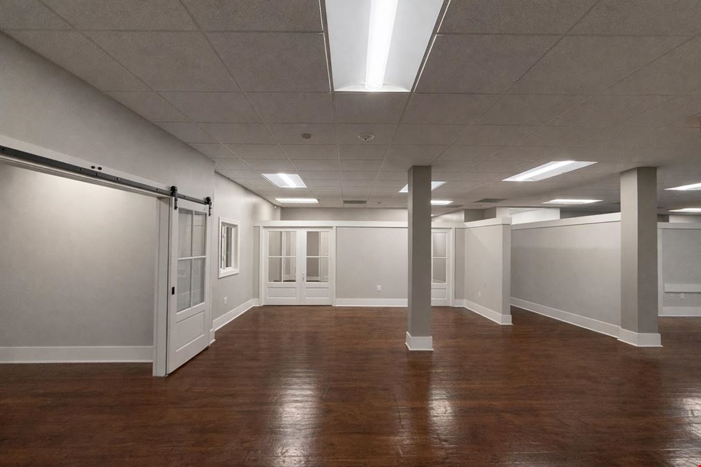 432 N Royal St (Office + Warehouse)