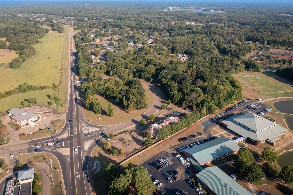 Mannsdale Park Drive Shopping Center